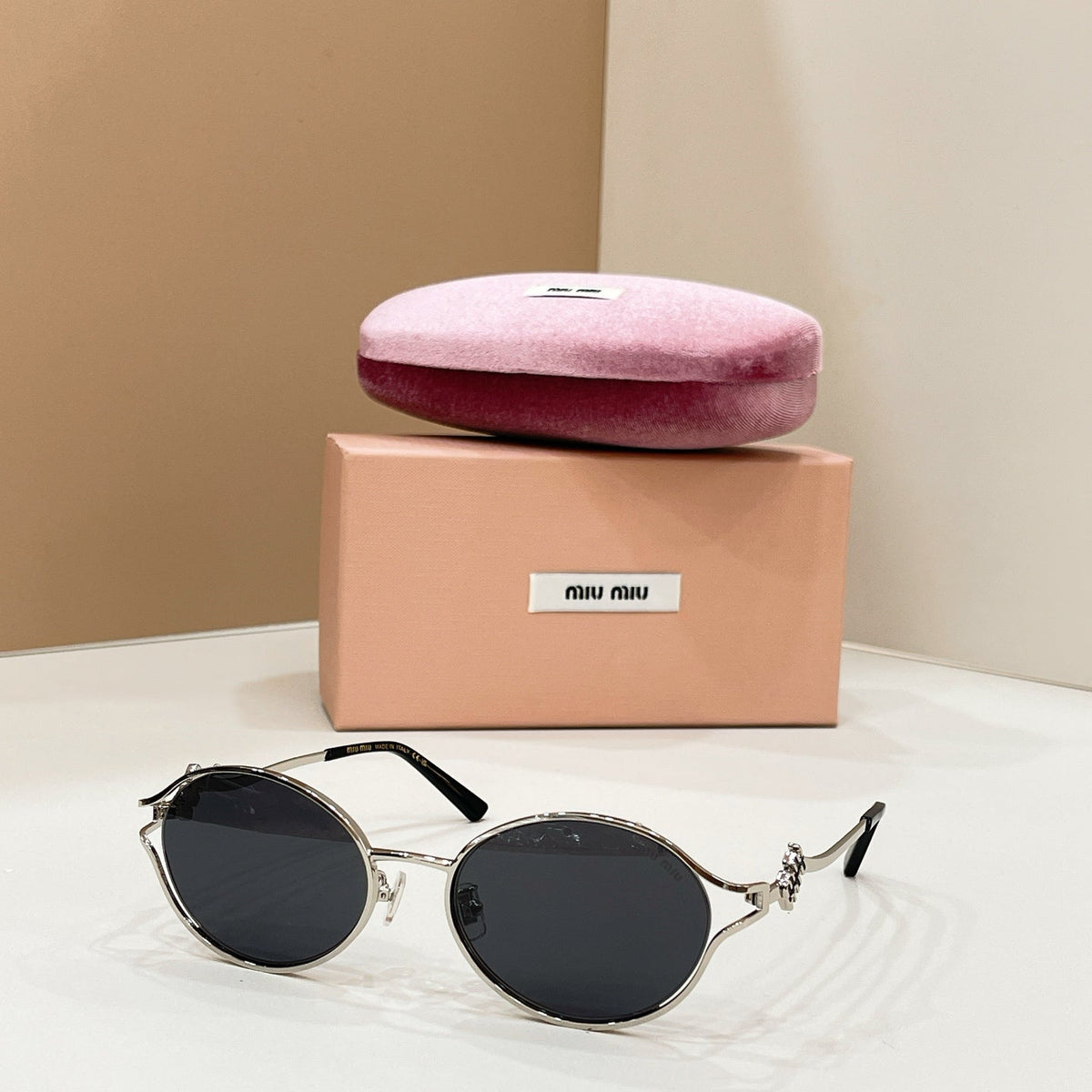 Miu Miu Smu73w Sunglasses