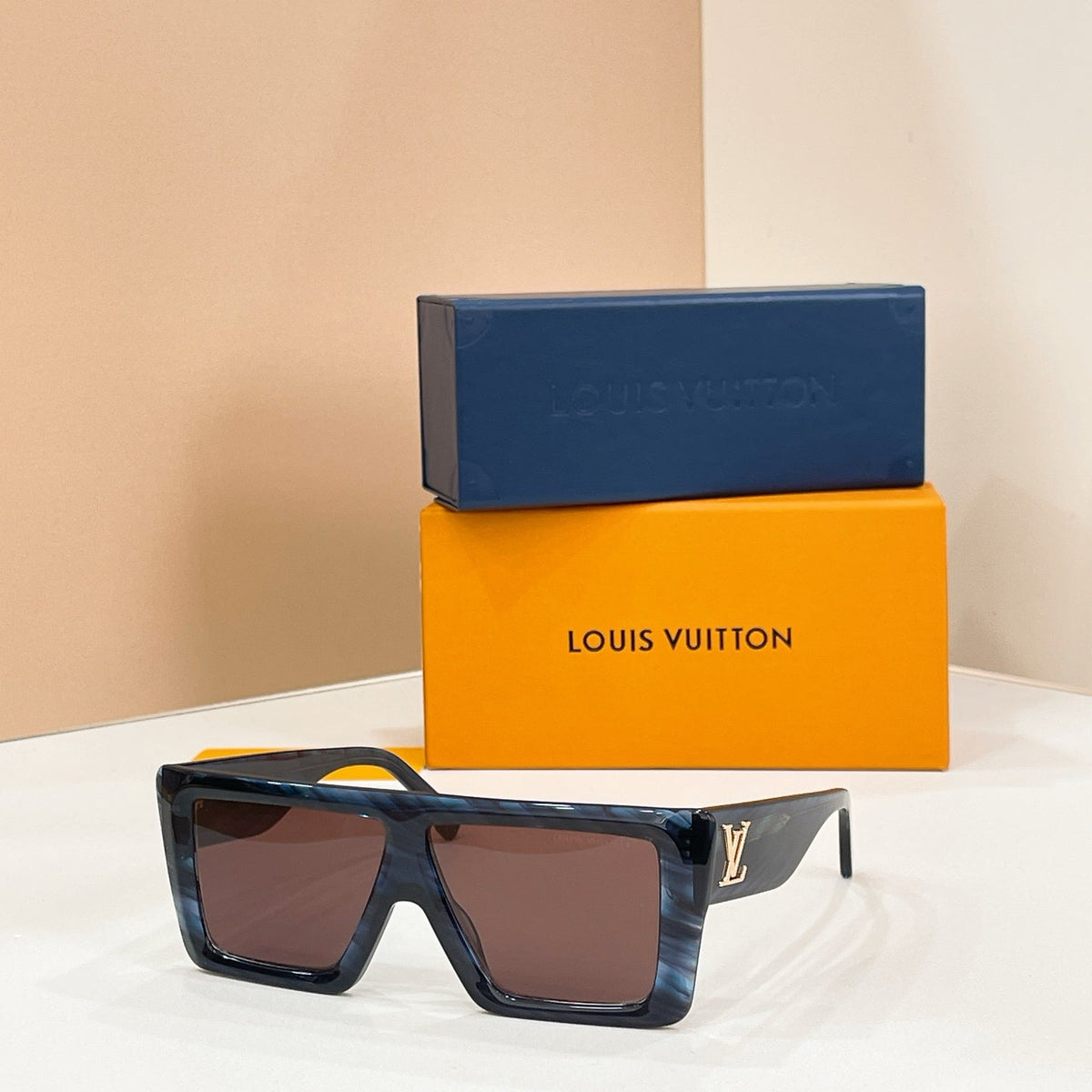 Louis Vuitton Z2916 Eyeglass Frames