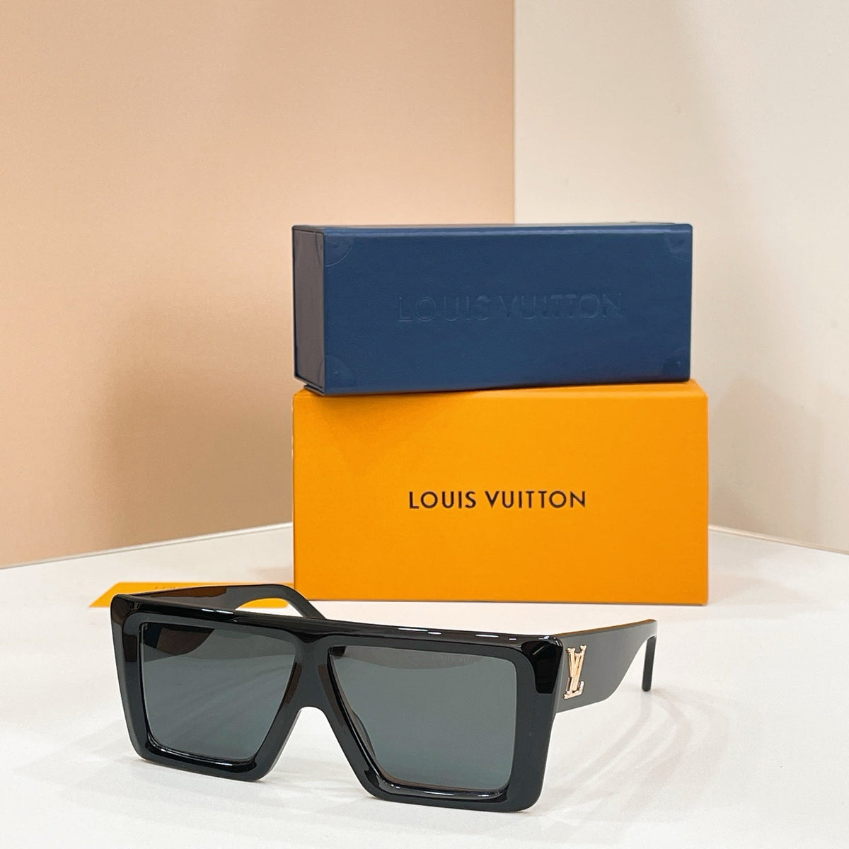 Louis Vuitton Z2916 Eyeglass Frames