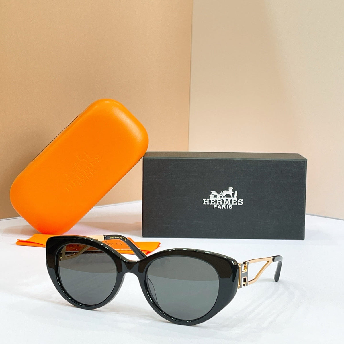 Hermes H8125S Sunglasses