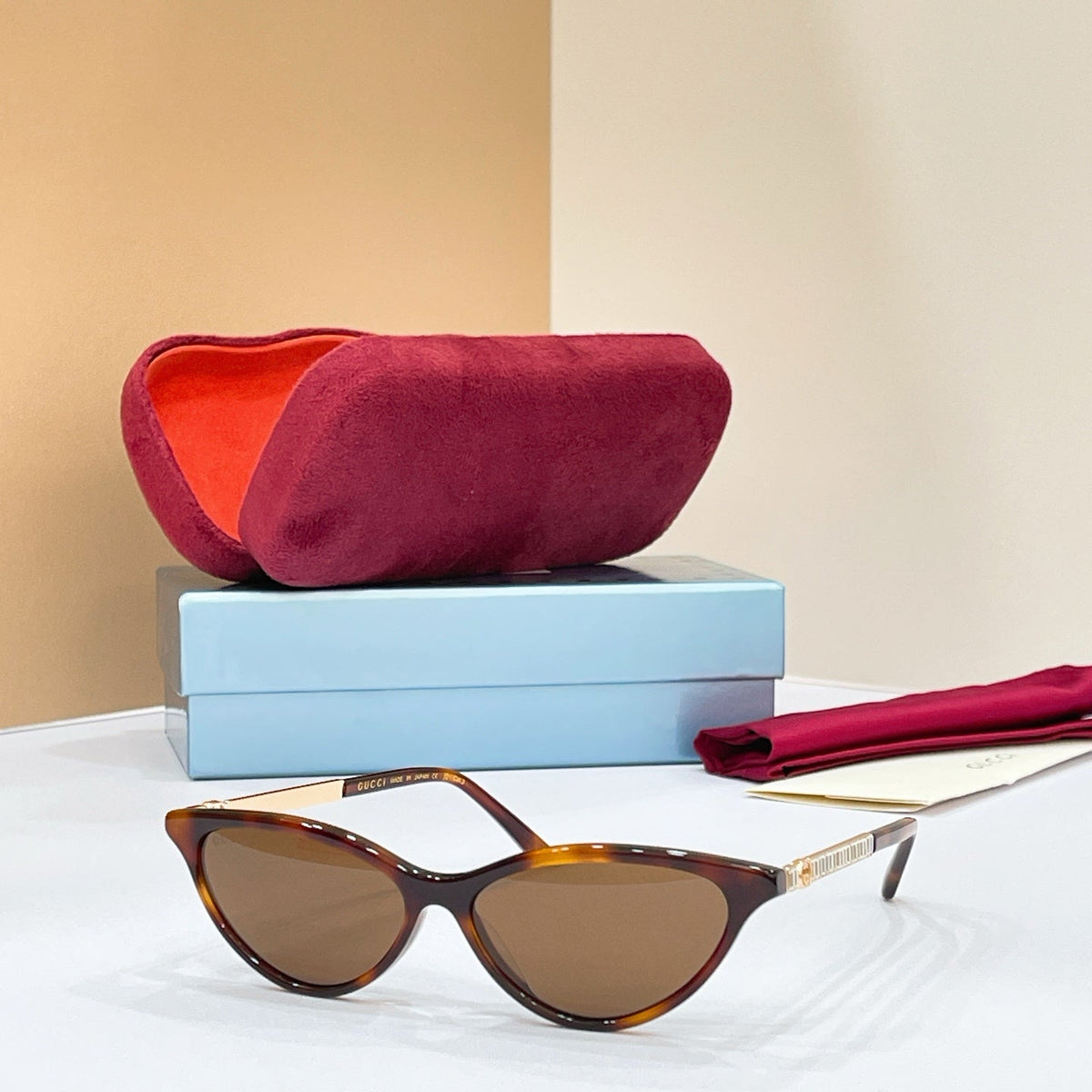 Gucci GG2211S Sunglasses