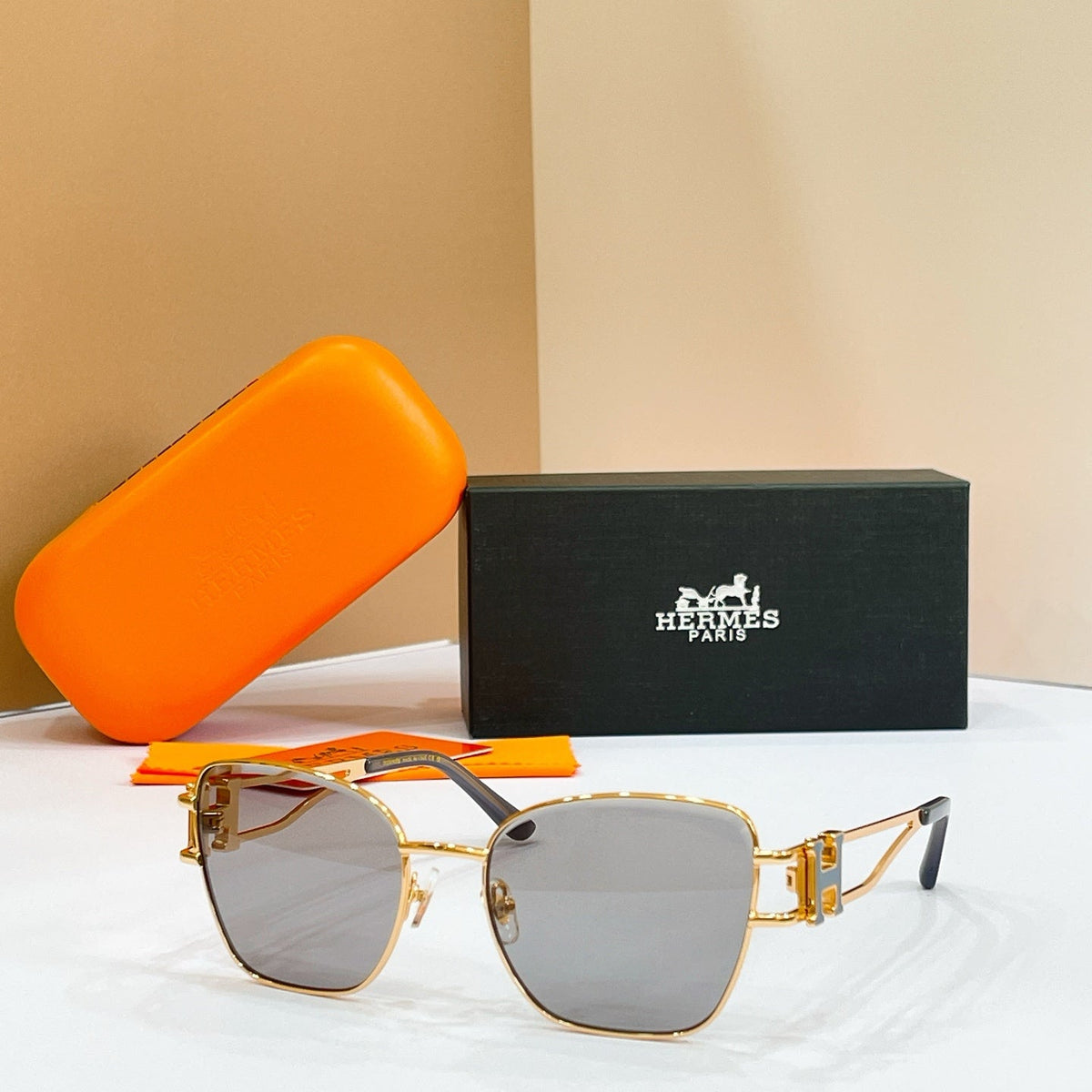 Hermes H8128S Sunglasses