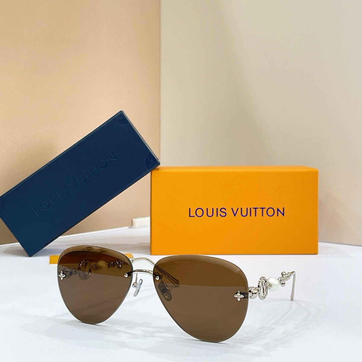 Louis Vuitton Z3318U Sunglasses - 62-13-140