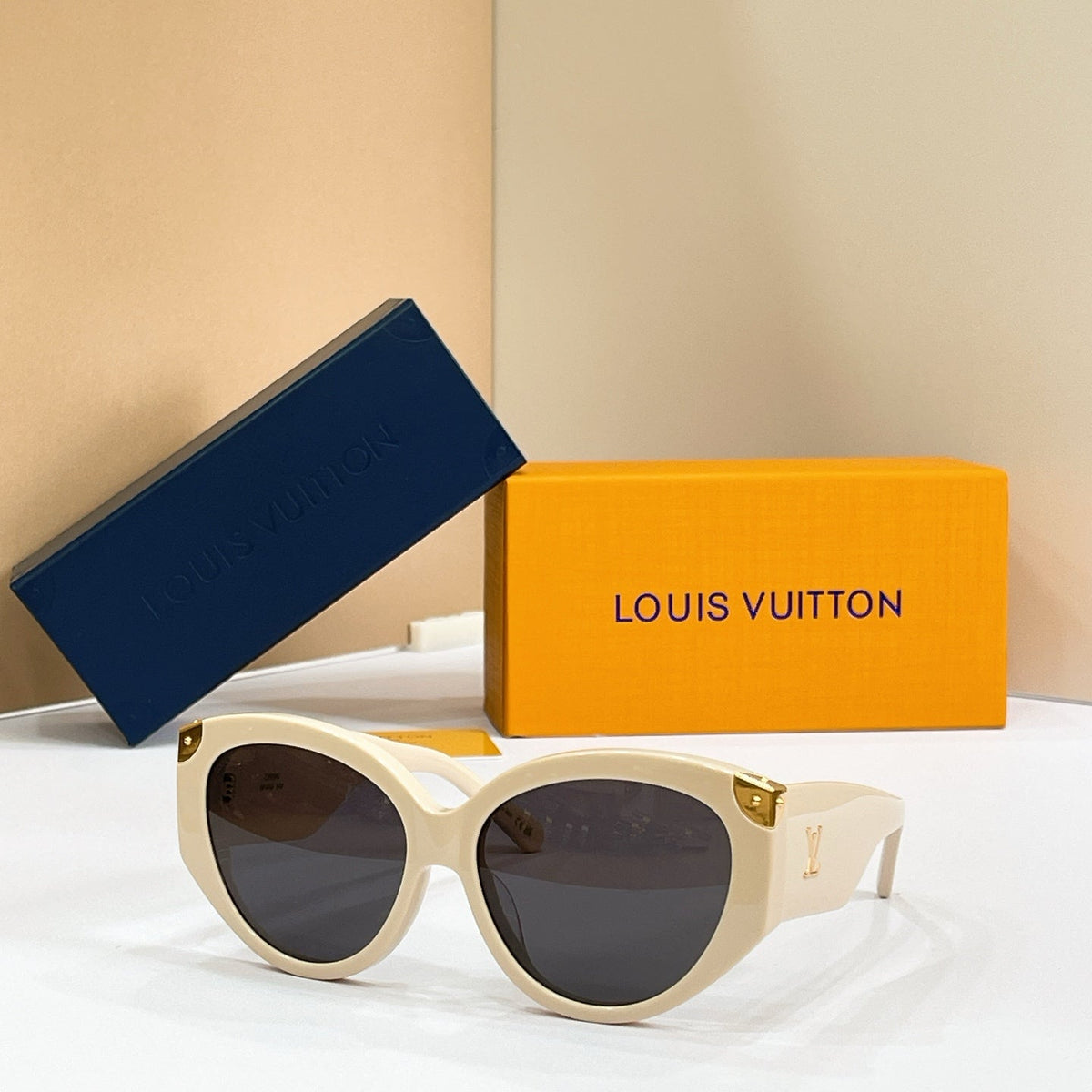 Louis Vuitton Z3340W Sunglasses