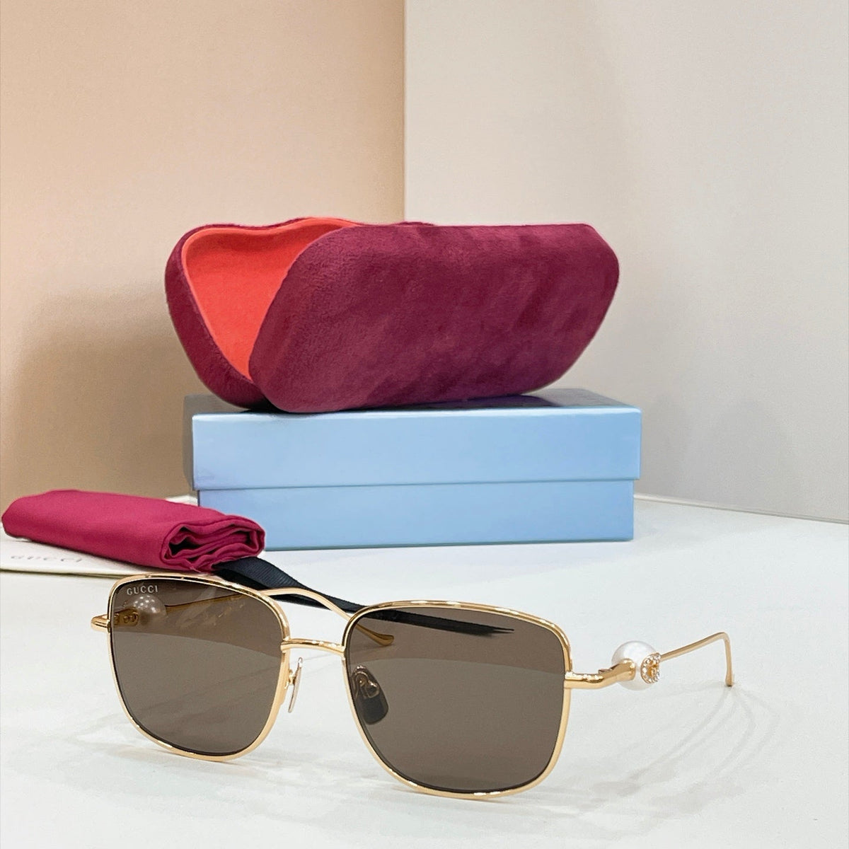 Gucci GG2321S Sunglasses