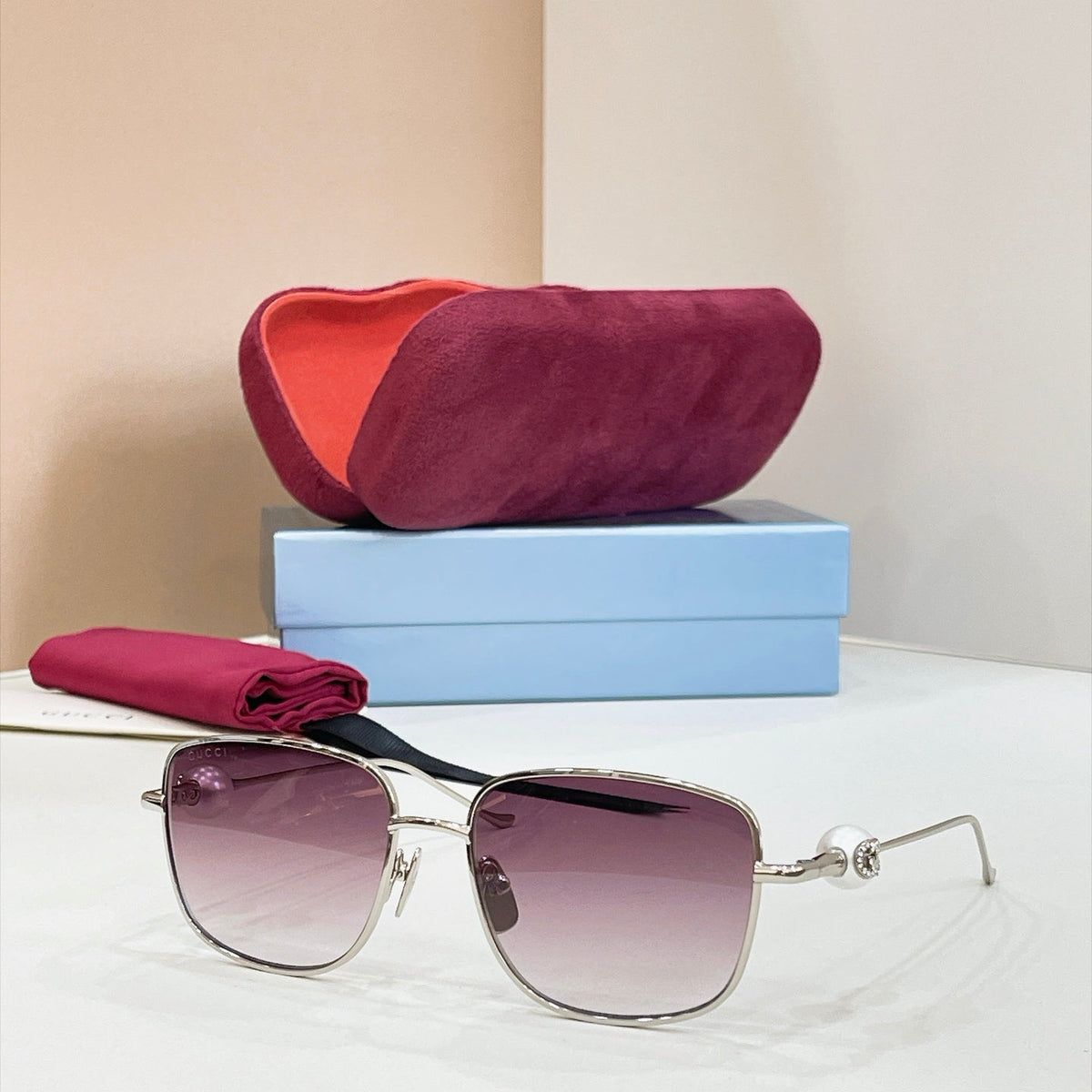 Gucci GG2321S Sunglasses