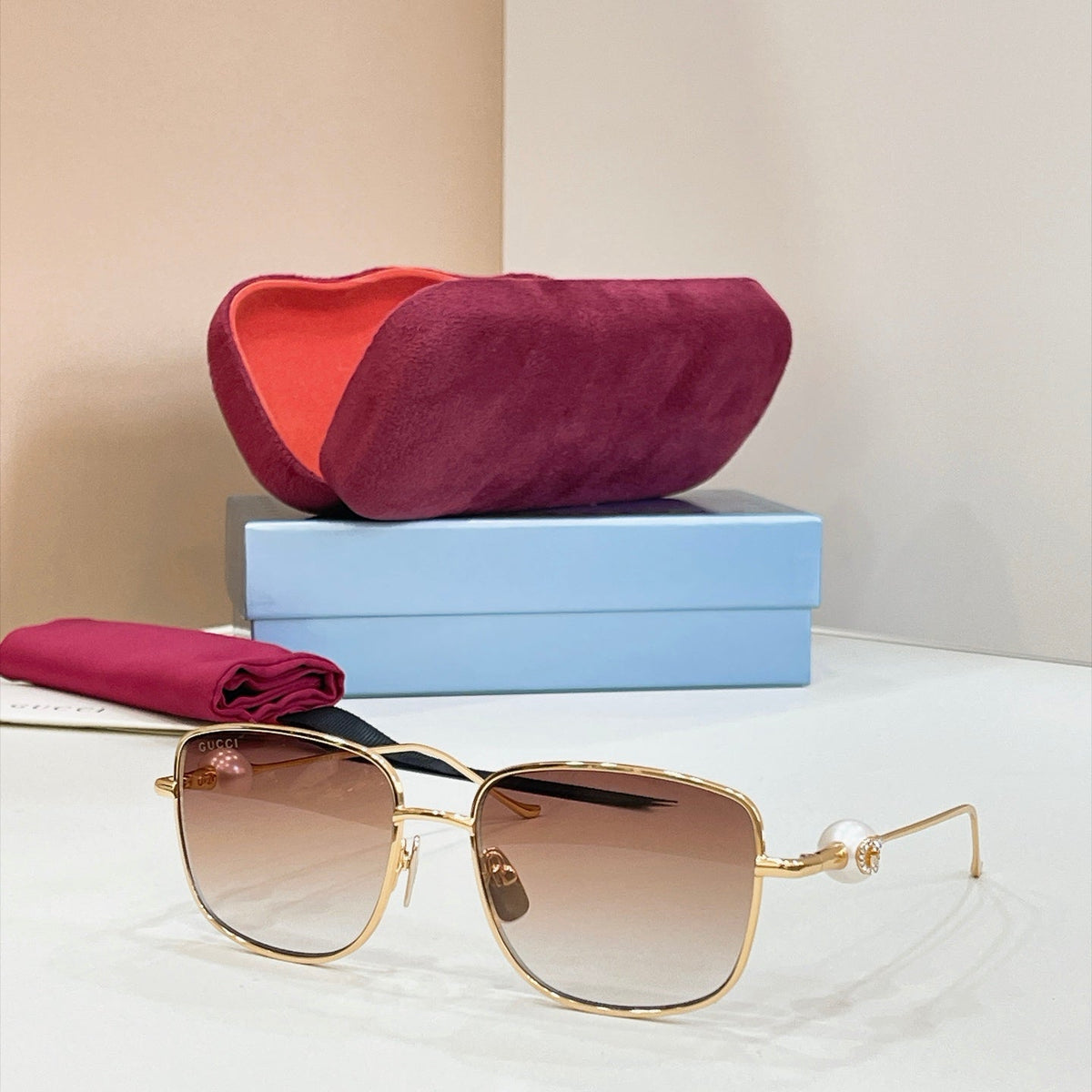 Gucci GG2321S Sunglasses
