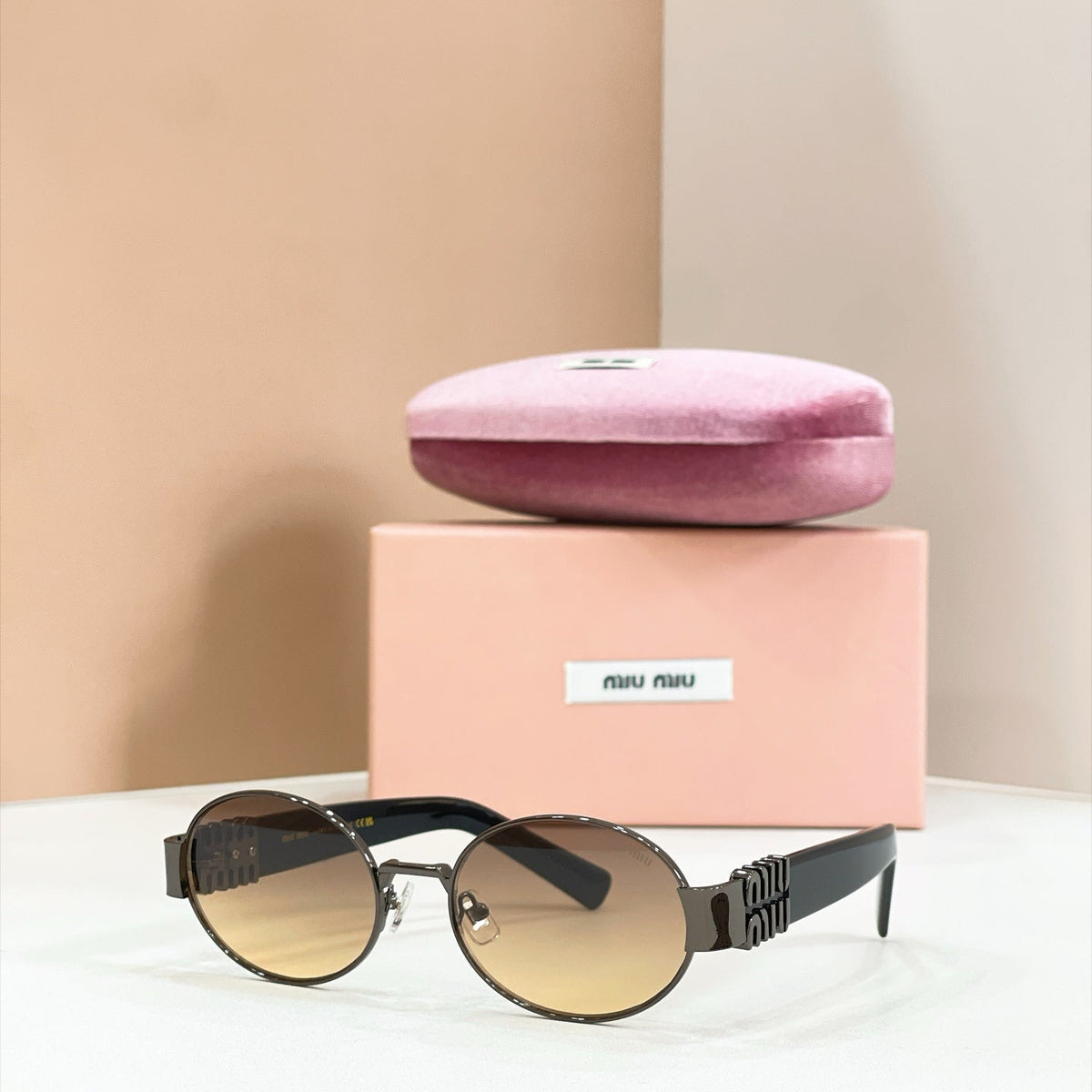 Miu Miu MU 113AV Sunglasses